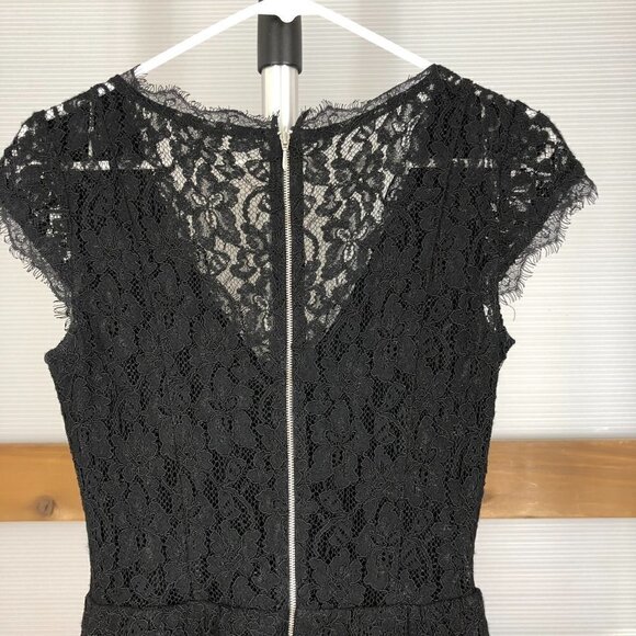 ARITZIA Babaton Tobias Black Lace Short Sleeve V-Neck Dress Sz 4 - Picture 10 of 14